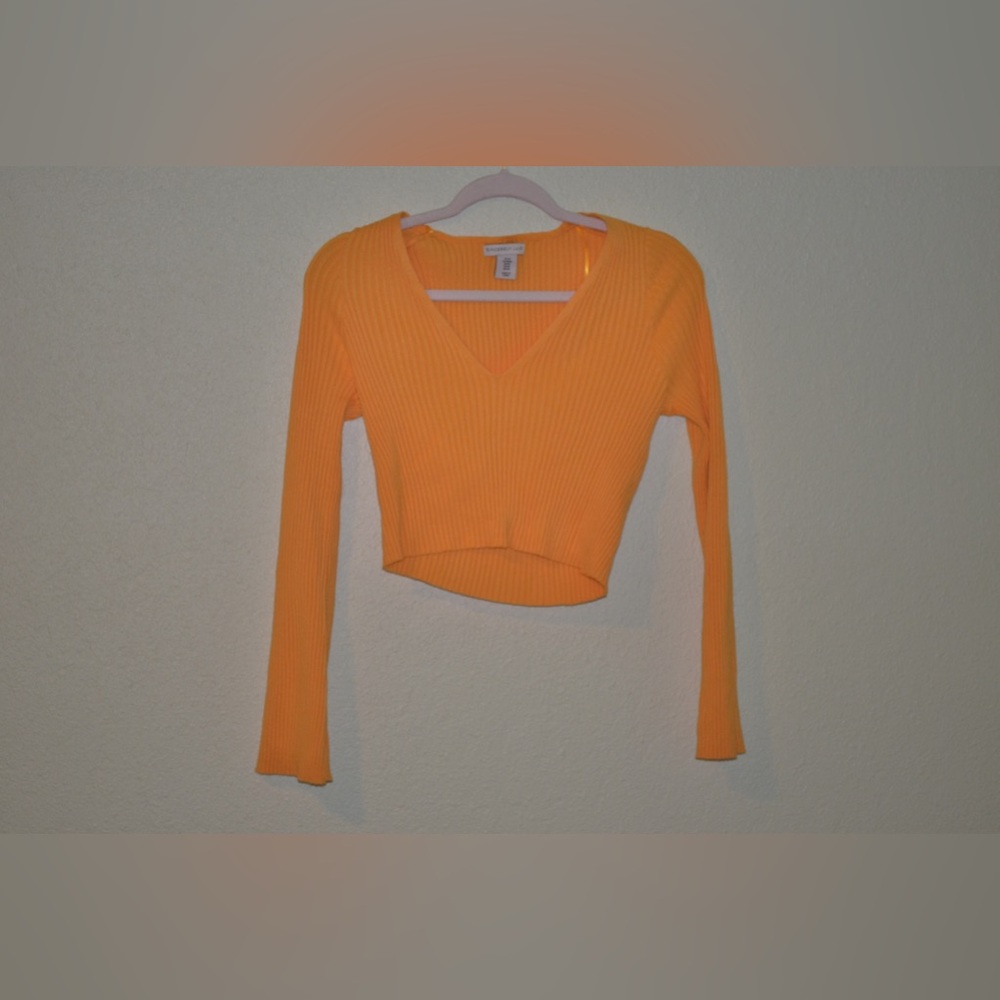 Sincerely Jules V-Neck Pumpkin Colored Knitted Crop Top